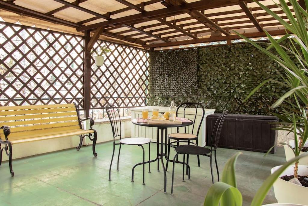 Apartment Esclusivo A Trastevere Con Terrazzo Rom